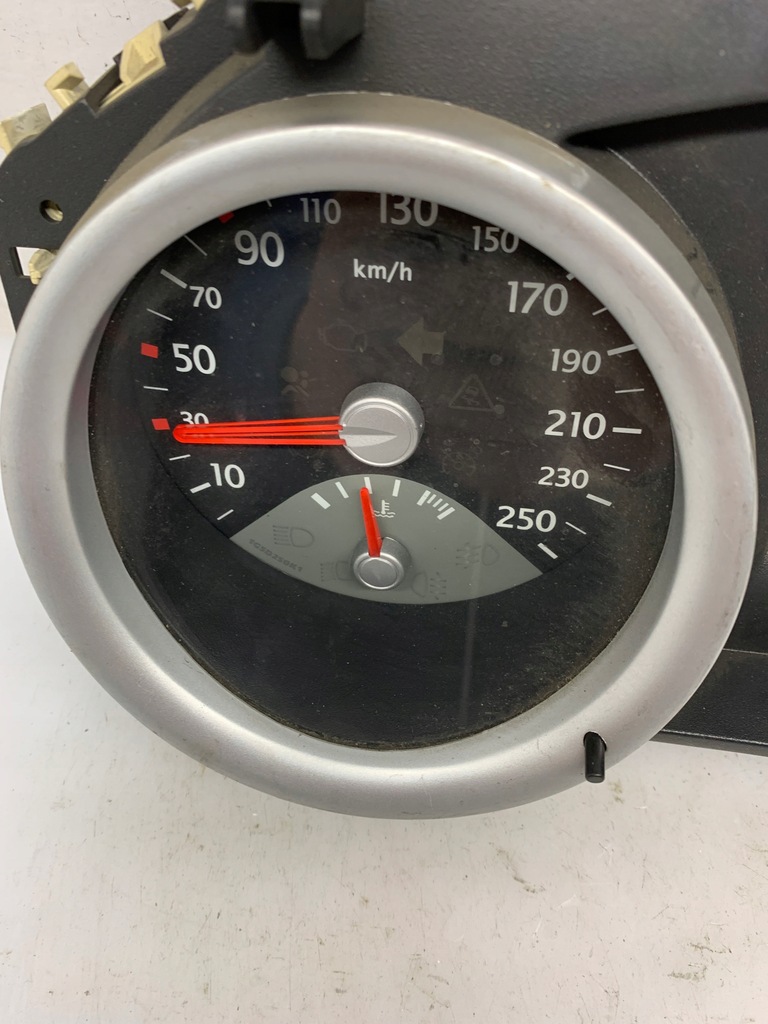 фото №2, Счетчик приборная панель 8200462283b renault