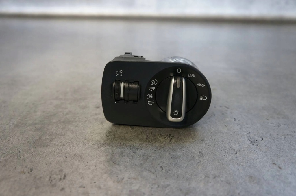 фото №1, Выключатель переключатель света audi q3 8u lift