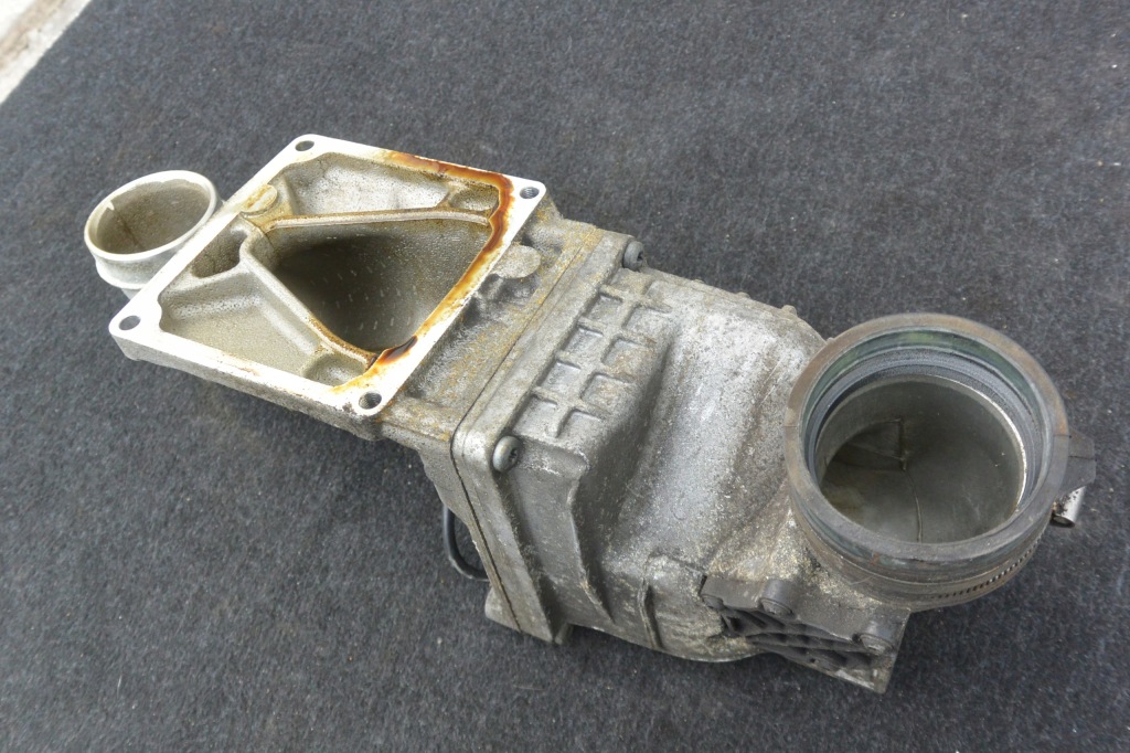 фото №6, Резонатор повітрозабірник компресор om271 1.8 k mercedes w211 w203 w209