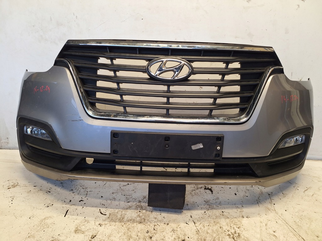 фото №1, Hyundai h-1 i800 17- бампер + решётка радиатора