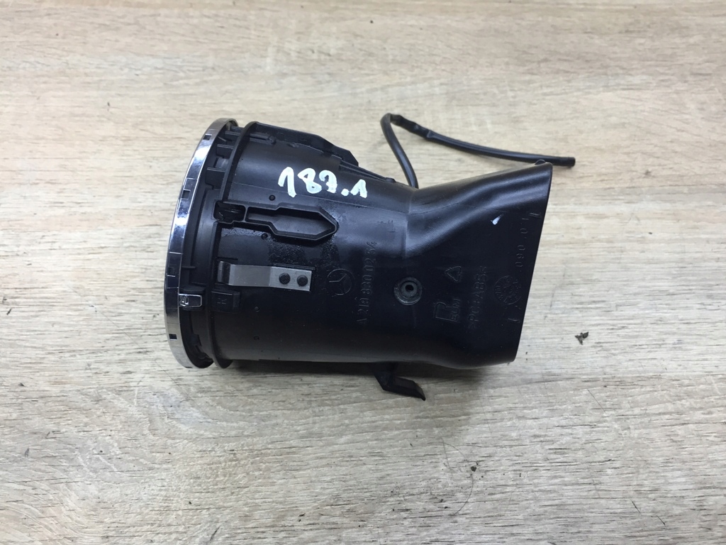 фото №13, Mercedes cls w219 219 правая решётка обдув консоли