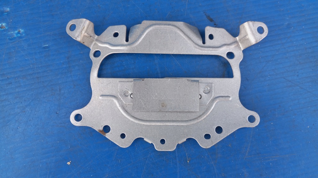 фото №7, Toyota avensis t25 кронштейн кронштейн лампы перед линзы