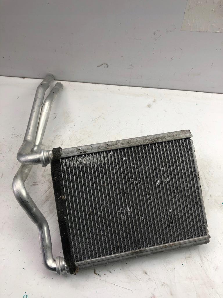 фото №4, Toyota yaris iii радиатор отопителя