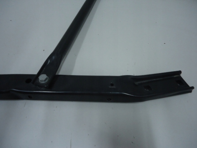 Балка усилитель распорка bmw 5 f10 f11 7200690 Доставка