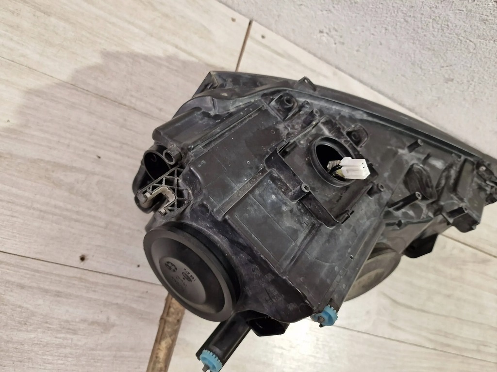 фото №13, Audi a3 8p lift правая лампа ксенон