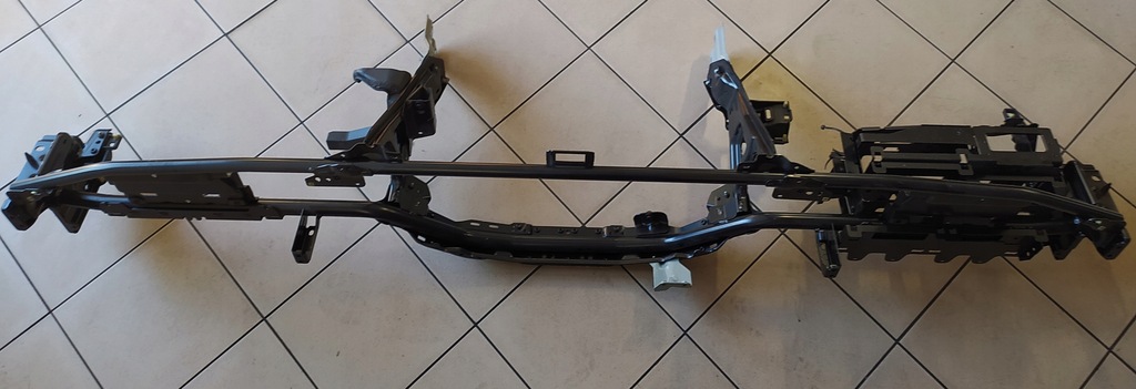 фото №4, Mercedes-benz actros mp4 кронштейн каркас консоли панели приборной панели