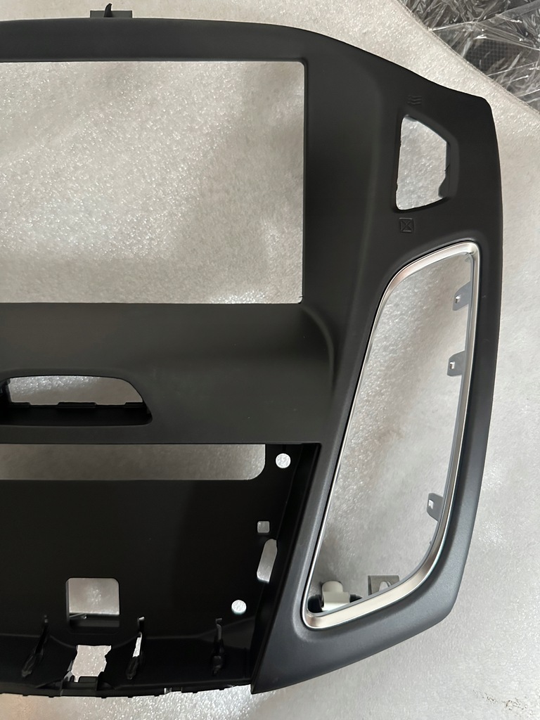 фото №8, Ford focus mk3 lift рамка радио панель навигация оригинал