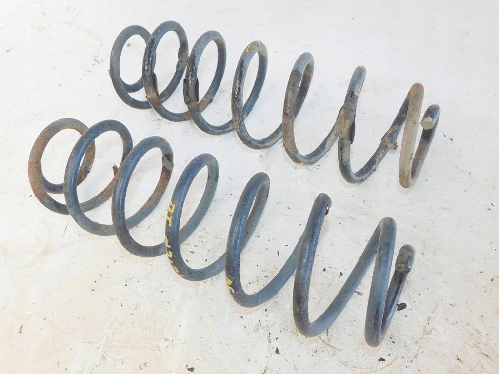 фото №2, Seat ibiza iii 1.416v 2003r hb пружина задняя