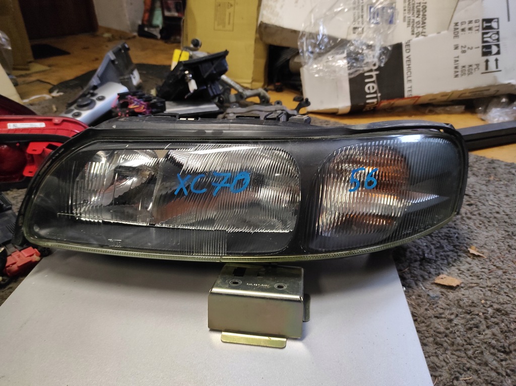 фото №13, Лампа передняя перед левая volvo v70 ii europa 89006878