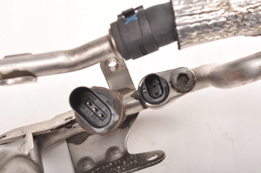 фото №8, Bentley bentayga audi q7 sq7 a8 4.0 шланг топлива 057130300ce 057130299af