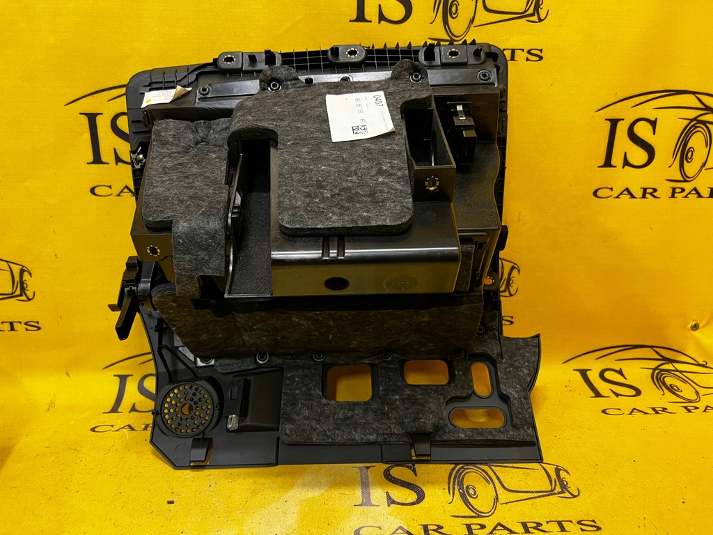 фото №8, Бардачок панели пассажира правый audi tt 8s 8s0 europa