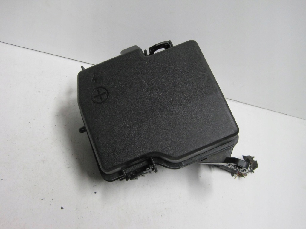 Купити Коробка запобіжників kia sportage v 91956-r2010