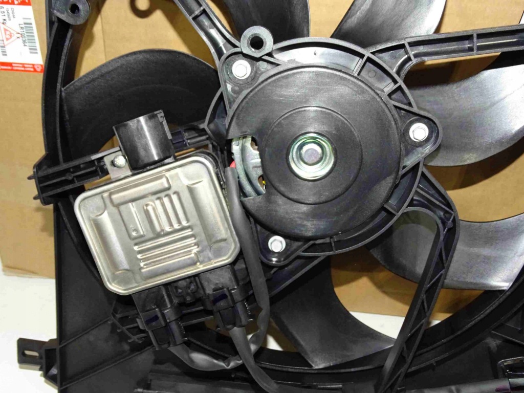 фото №3, Oryg комплект вентиляторів радіатора discovery spor