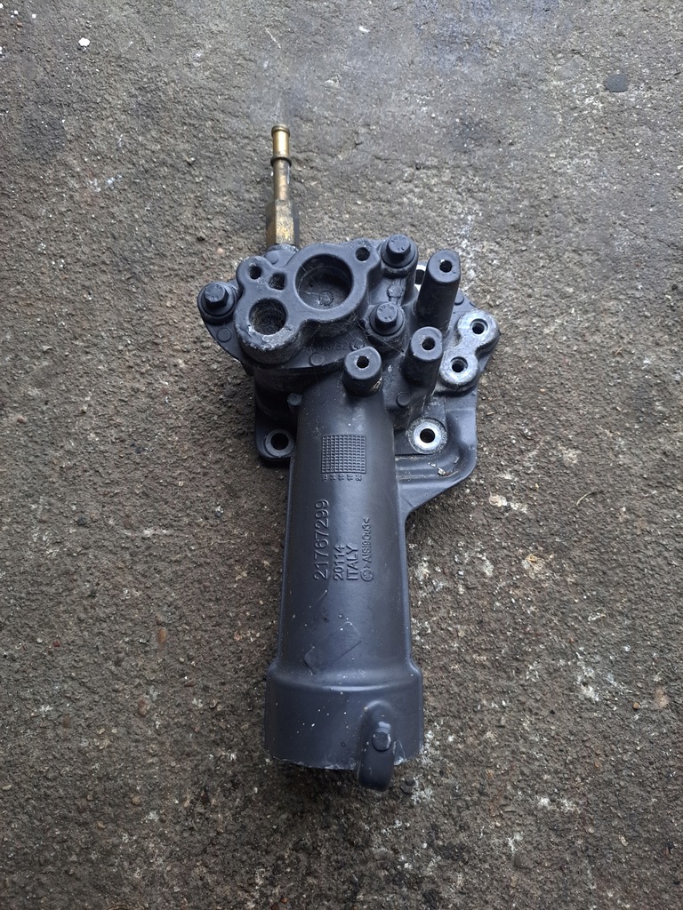 фото №1, Корпус термостата патрубок труба wody renault gama t range volvo fm 4 fmx