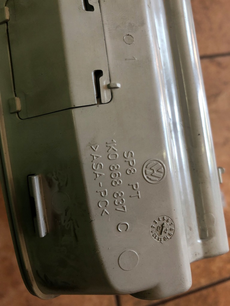 фото №8, Golf v лампа потолочный бардачок полка верхний