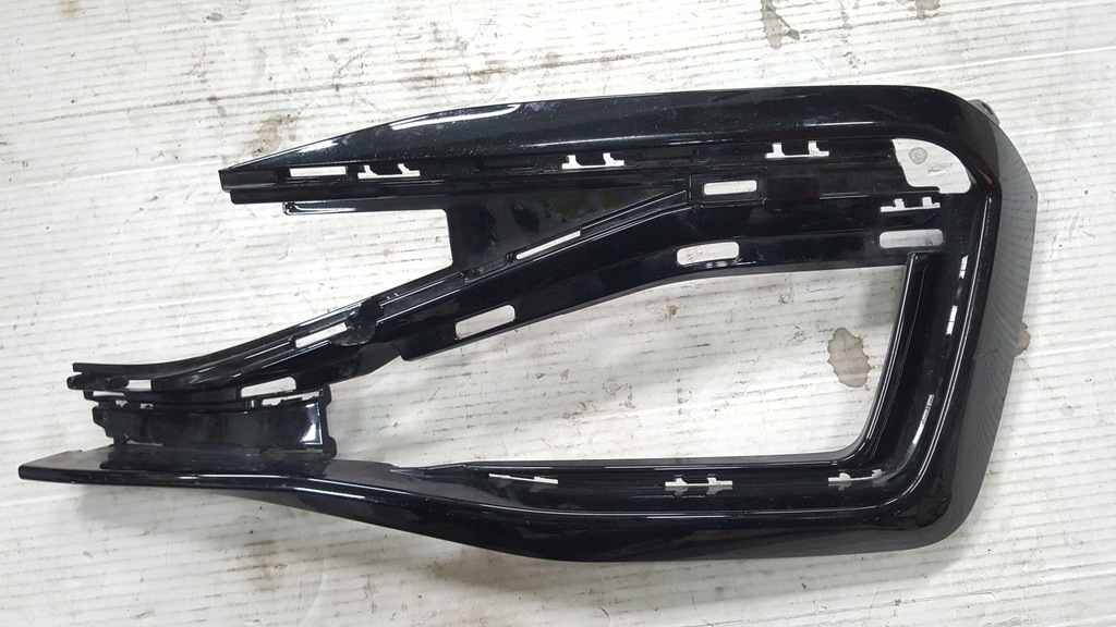 фото №1, Решётка бампера pr перед vw passat b8 r 3g0853794c