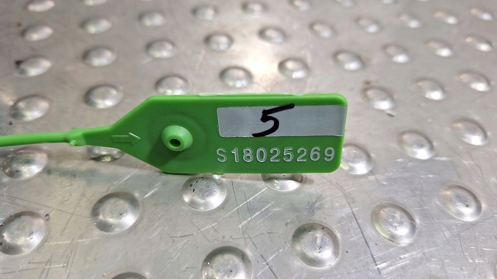 фото №6, Решётка обдув 8n0820901 audi tt i 8n