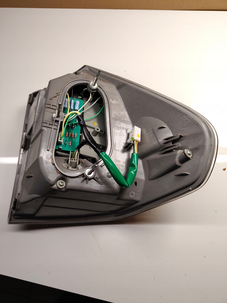 Фара задній задня ліва лівий w крила lexus rx 2 2 03-08 led rx400h rx330 Доставка