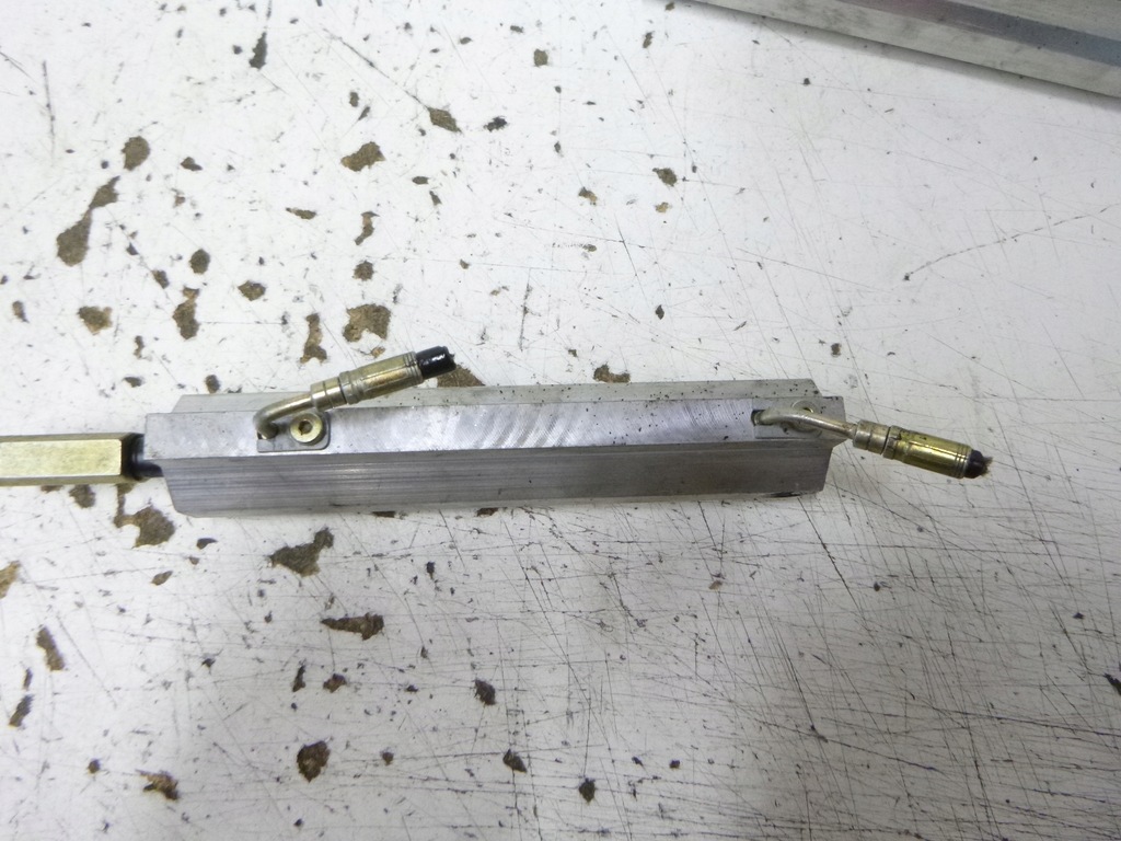 фото №11, Амортизаторы крышки peugeot 206 cc cabrio 2006r.