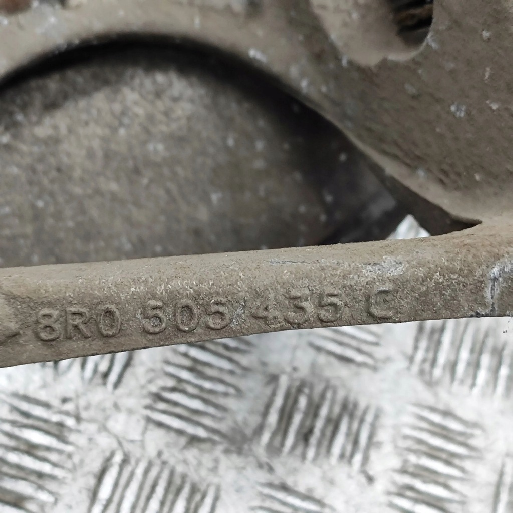 фото №8, Audi a7 s7 4g 2016 ліва сторона ступиця колеса заднього