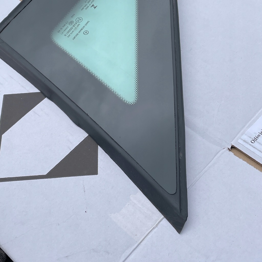 Mercedes w447 vito iii скло трикутник ліва лівий перед 2019r 19r Зі Шроту