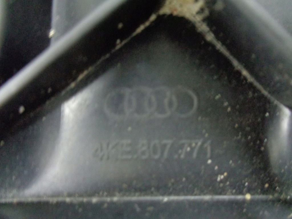 фото №7, Audi e-tron 4ke повітропровід повітря жалюзі