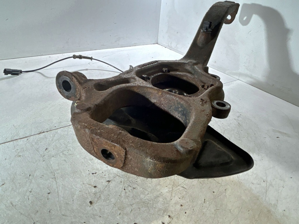 фото №8, Dodge challenger 2017 перед сторона левая ступица колеса передний