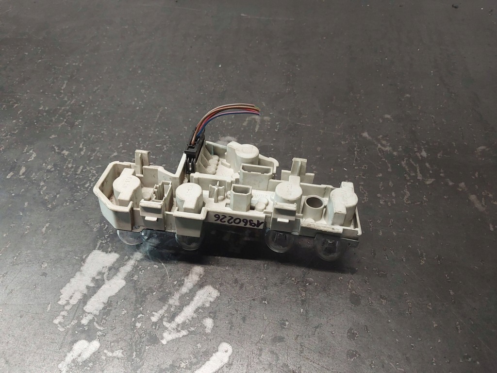 Вкладыш лампы задний правой volkswagen passat b5 седан рестайлинг  3b5945258b с Разборки