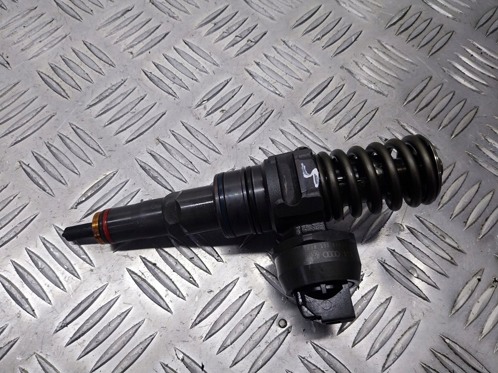 фото №1, Насос-форсунка skoda octavia ii 1.9 tdi 038130073ag