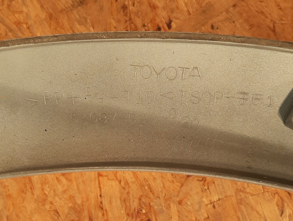 фото №7, Toyota yaris verso i молдинг накладка крыла правый перед 53087-52010