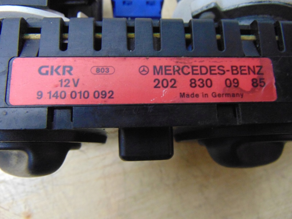 фото №12, Панель керування кондиціонера mercedes w202