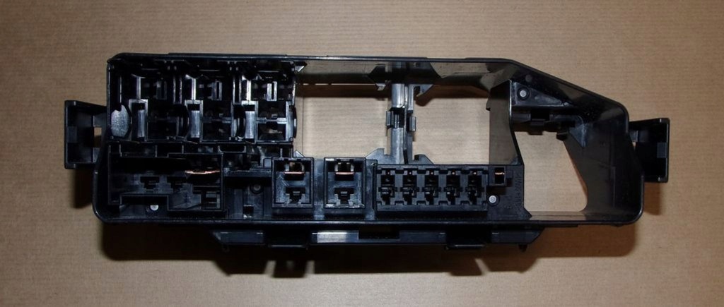 фото №2, Корпус коробка предохранителей r kadjar