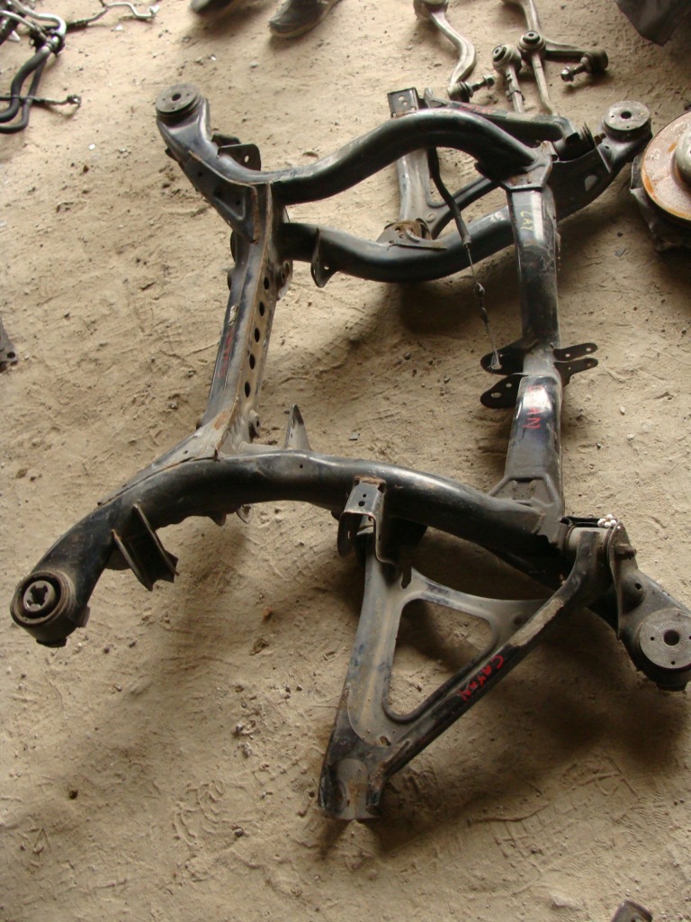 фото №1, Подрамник подрамник подрамник задняя porsche cayenne