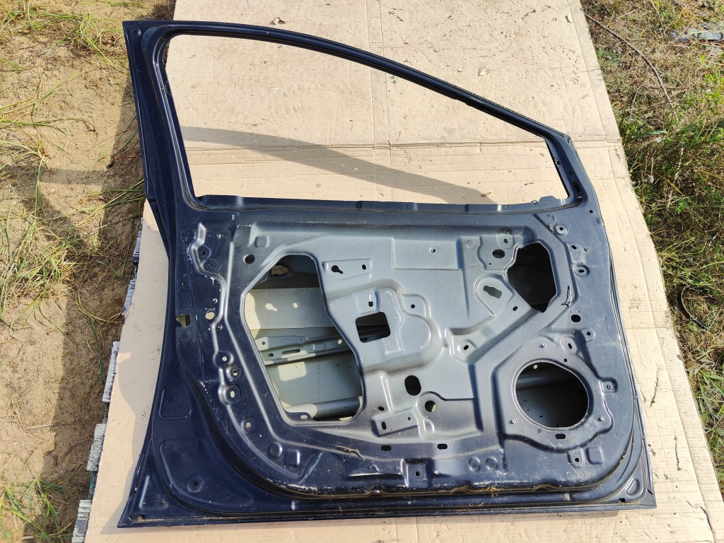 фото №7, Nissan micra k14 дверь передние правое