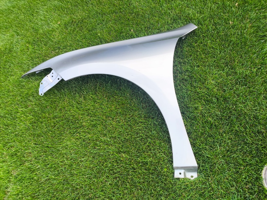 Купить Крыло левый lexus es