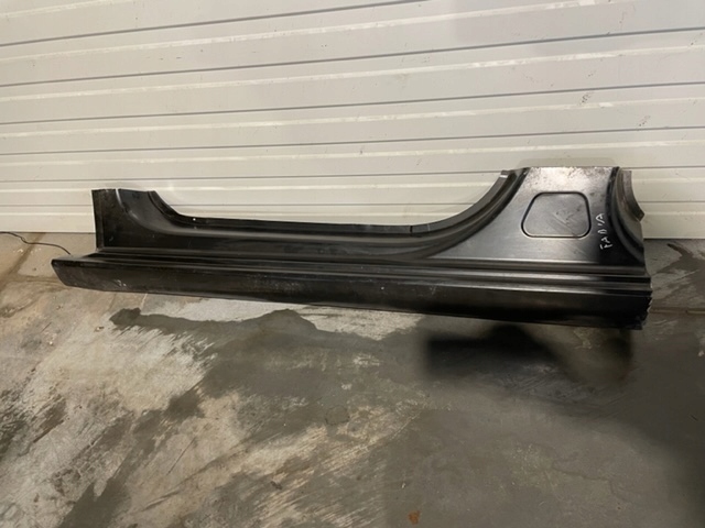 фото №1, Skoda fabia i порог левый обшивка