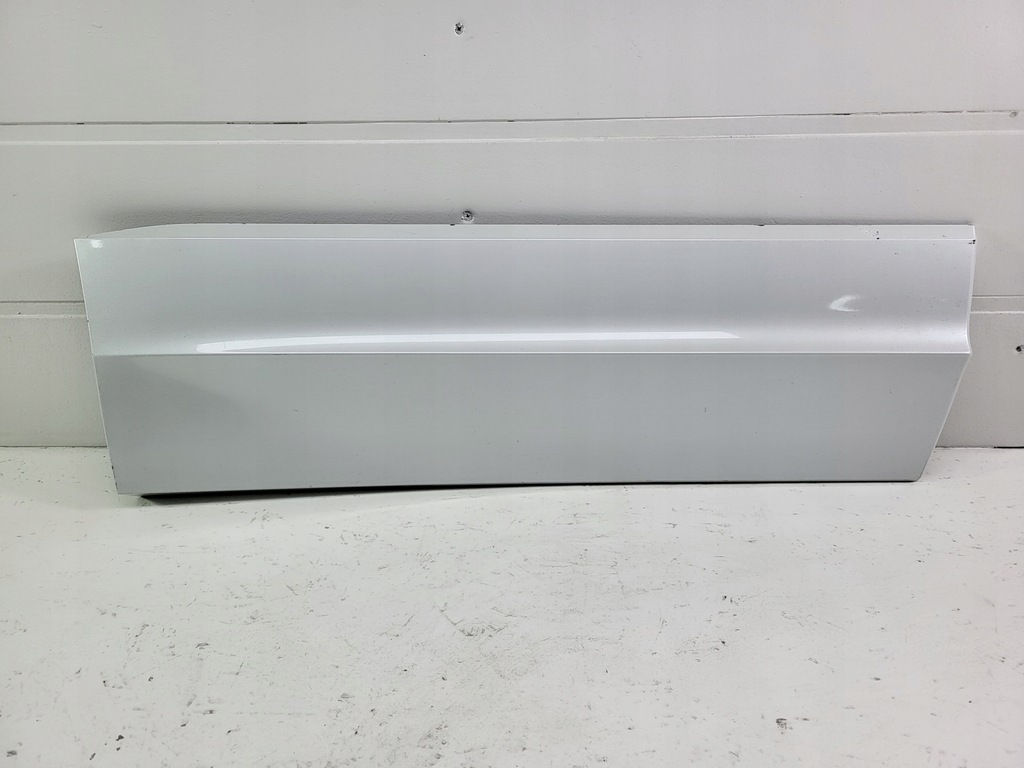 фото №1, Vw touareg iii молдинг дверь правый задняя 760854950d