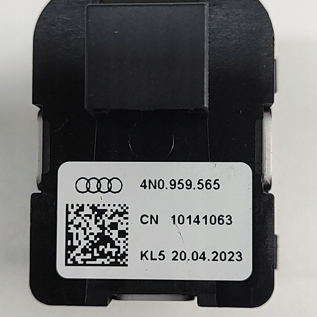 фото №6, Audi q4 sportback e-tron 2024 кнопка регулировки зеркал боковых