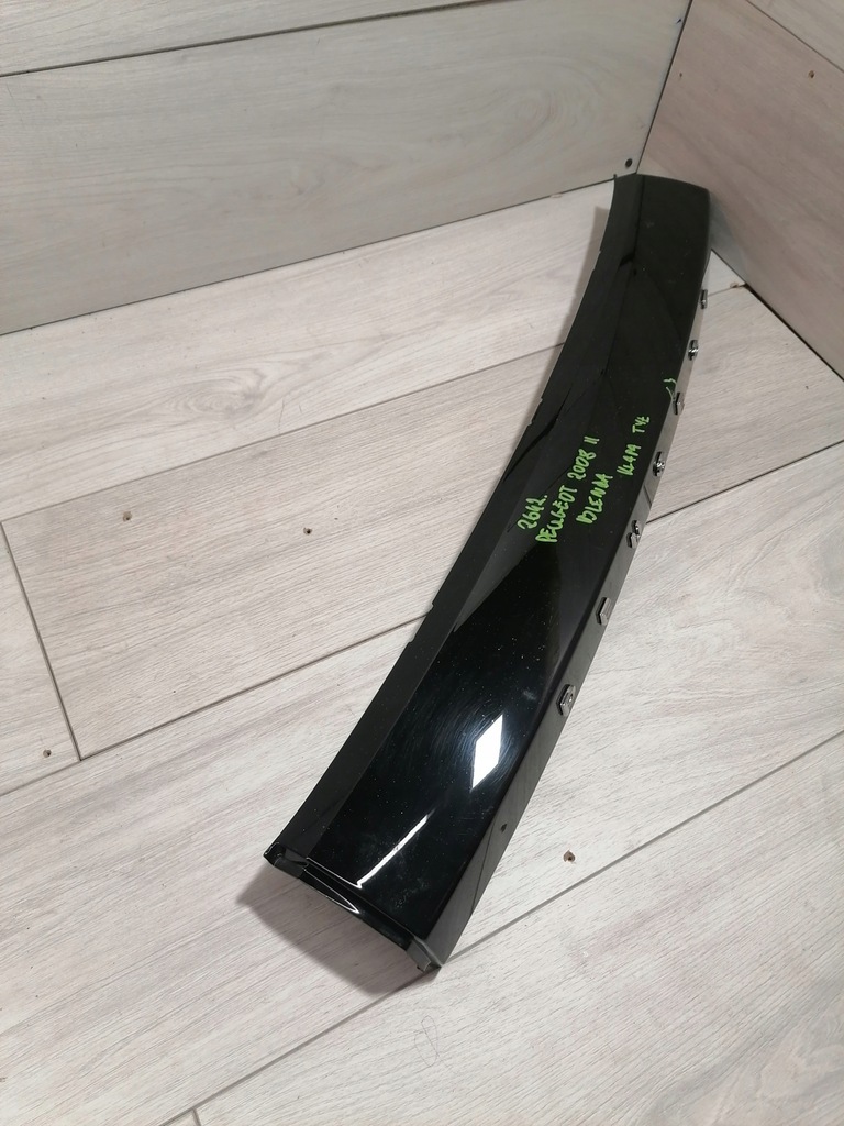 фото №7, Peugeot 2008 ii накладка крышка багажника задняя 98338259