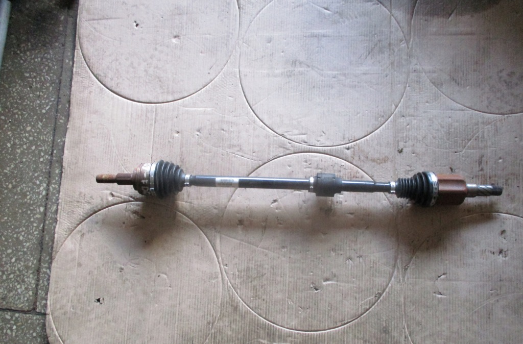 Купити Привідний вал права ford focus mk4 jx67-3b436-fdd