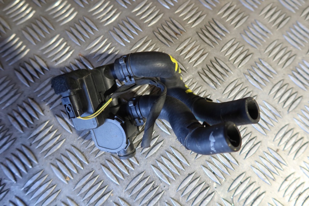 фото №1, Клапан отопителя mercedes a2308300084