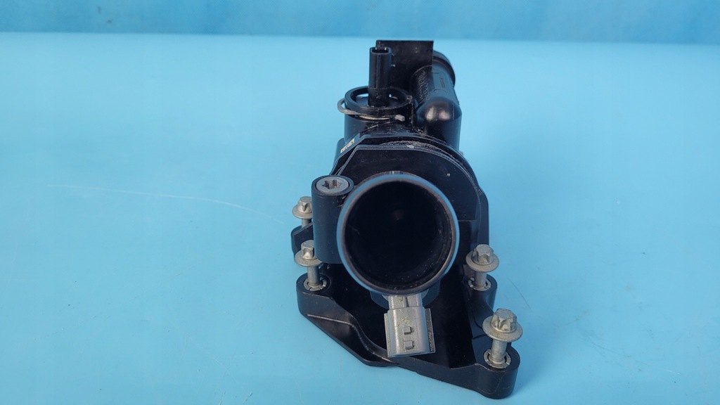 фото №6, Mercedes x247 glb 200 23r корпус термостата патрубок wody a2822030175