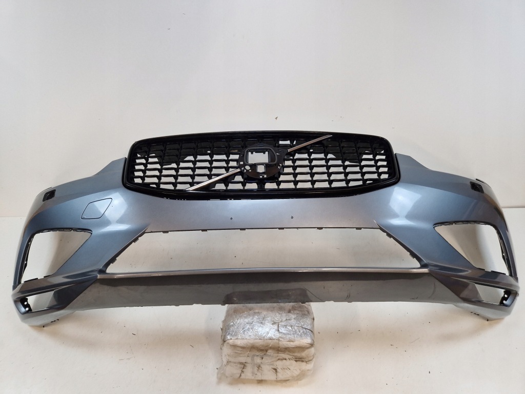 фото №1, Volvo xc60 ii 2 r-design 17r - бампер передній перед решітка радіатора решітка радіатора