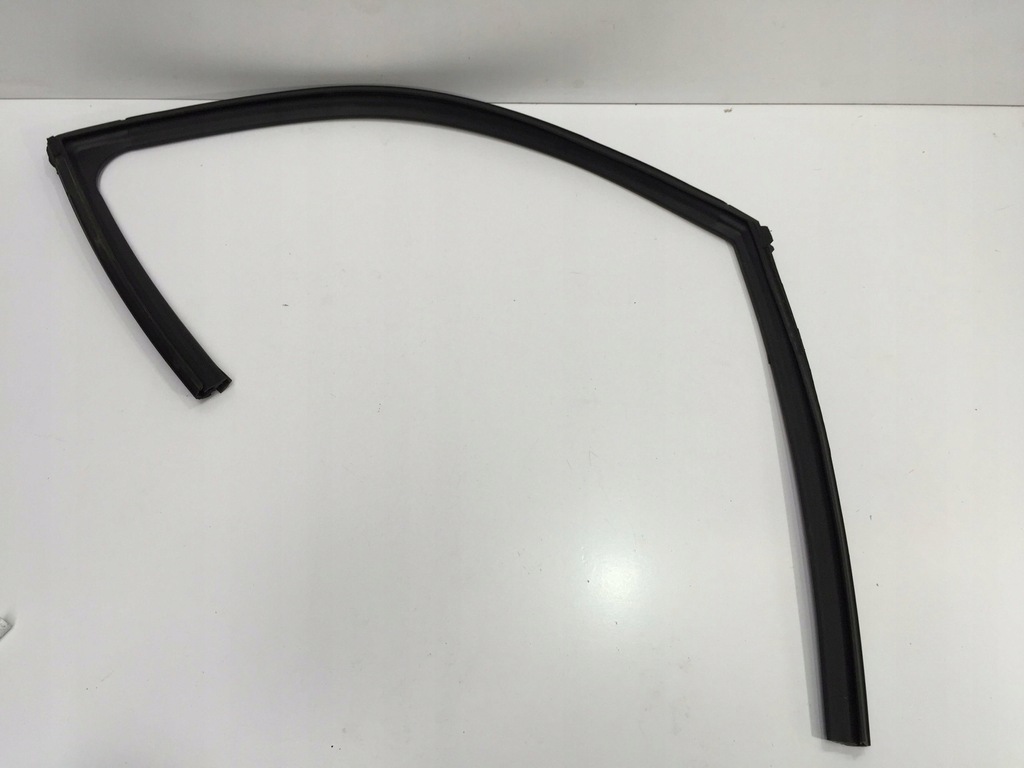 фото №1, Eclipse cross прокладка рамка дверь перед правая