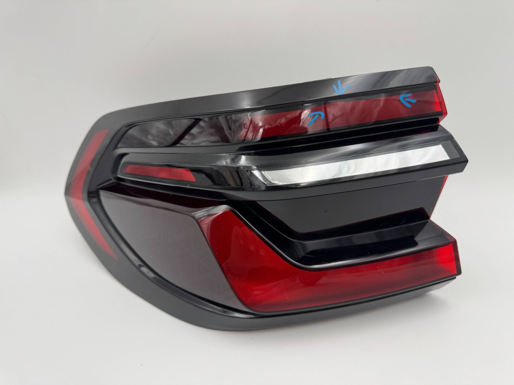 фото №1, Bmw x7 g07 лампа левая левый задняя lift 9881353