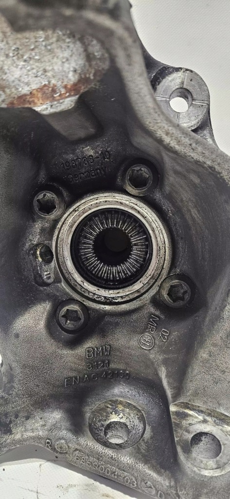 фото №3, Поворотний кулак ступиця правий перед bmw 4 f32 f33 x drive