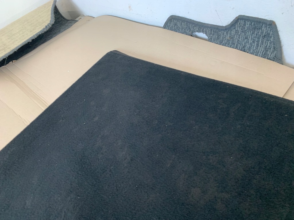 фото №9, Ford mustang mach-e підлога обшивка полиця багажника задня задня