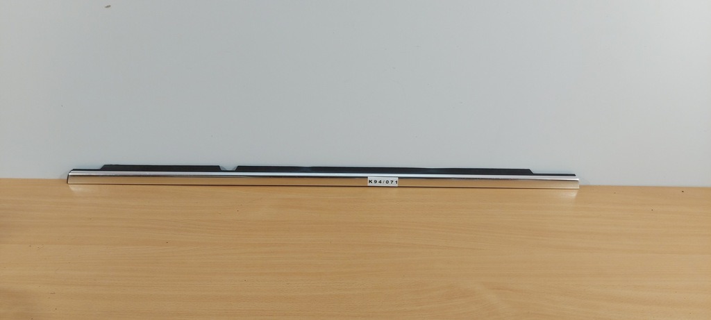 фото №1, Mercedes r-klasa w251 молдинг ущільнювач правий задня