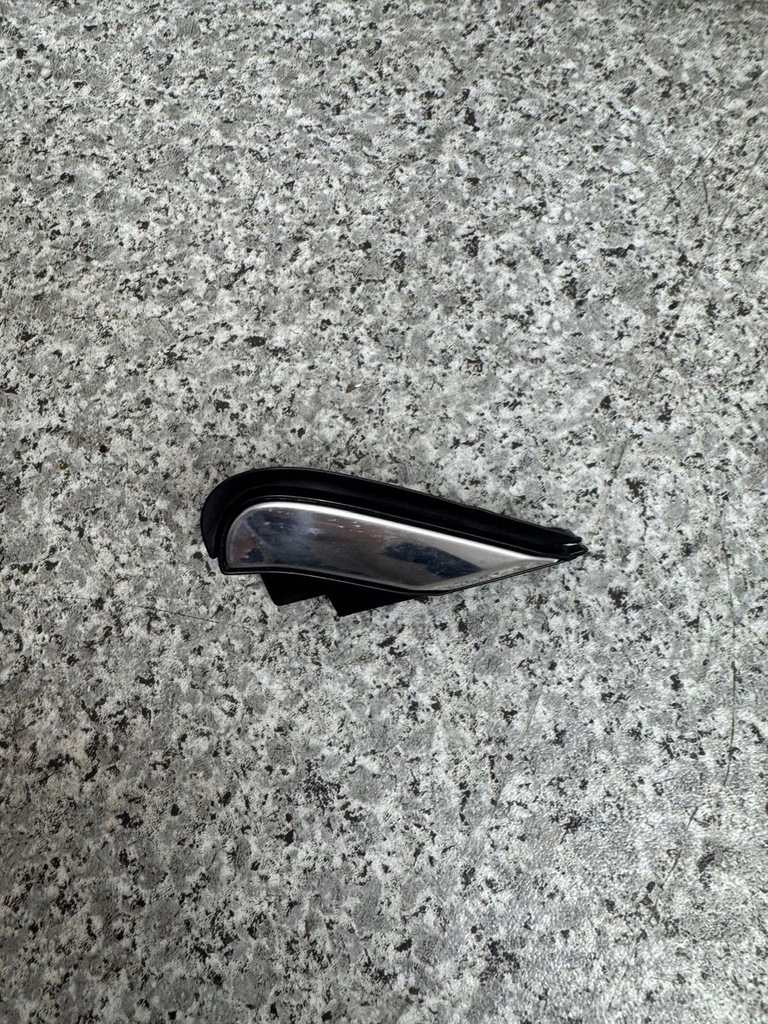 фото №5, Треугольник заглушка крыла левая forester v 2019-2023