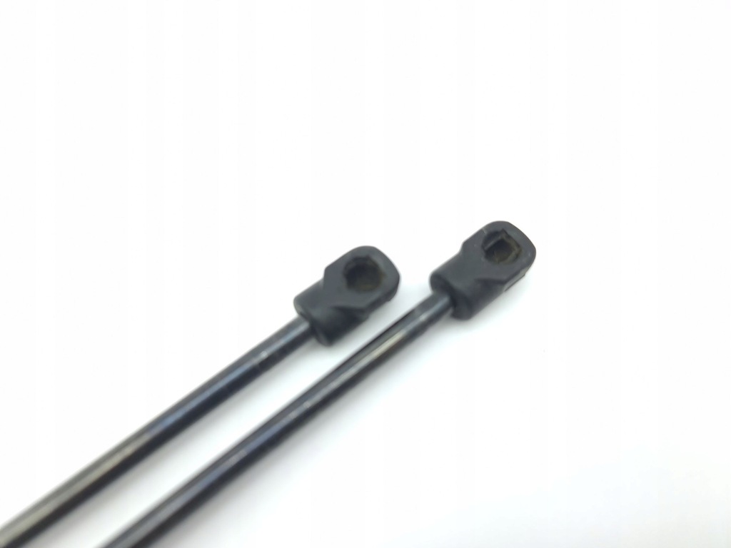 фото №6, Audi a3 8y 2021 комплект амортизатор кришки задній багажника